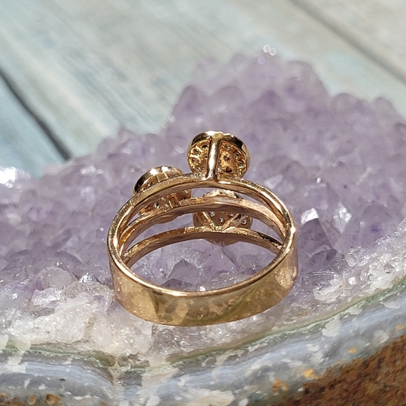 Gold Ring. - Picture 2 of 5